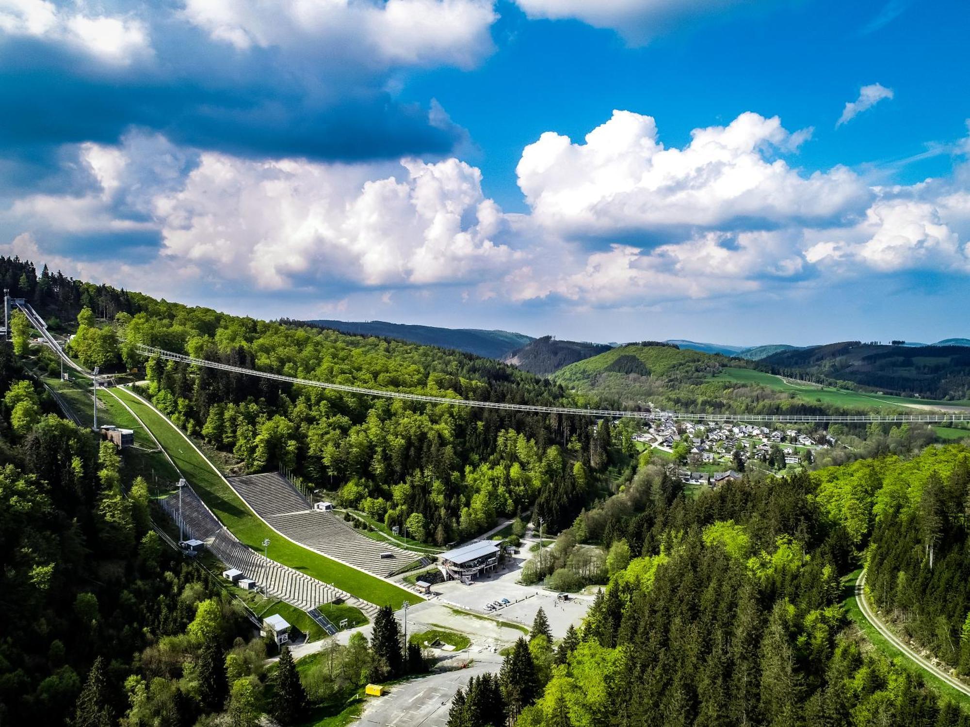Sauerland Stern Hotel Willingen  Bagian luar foto