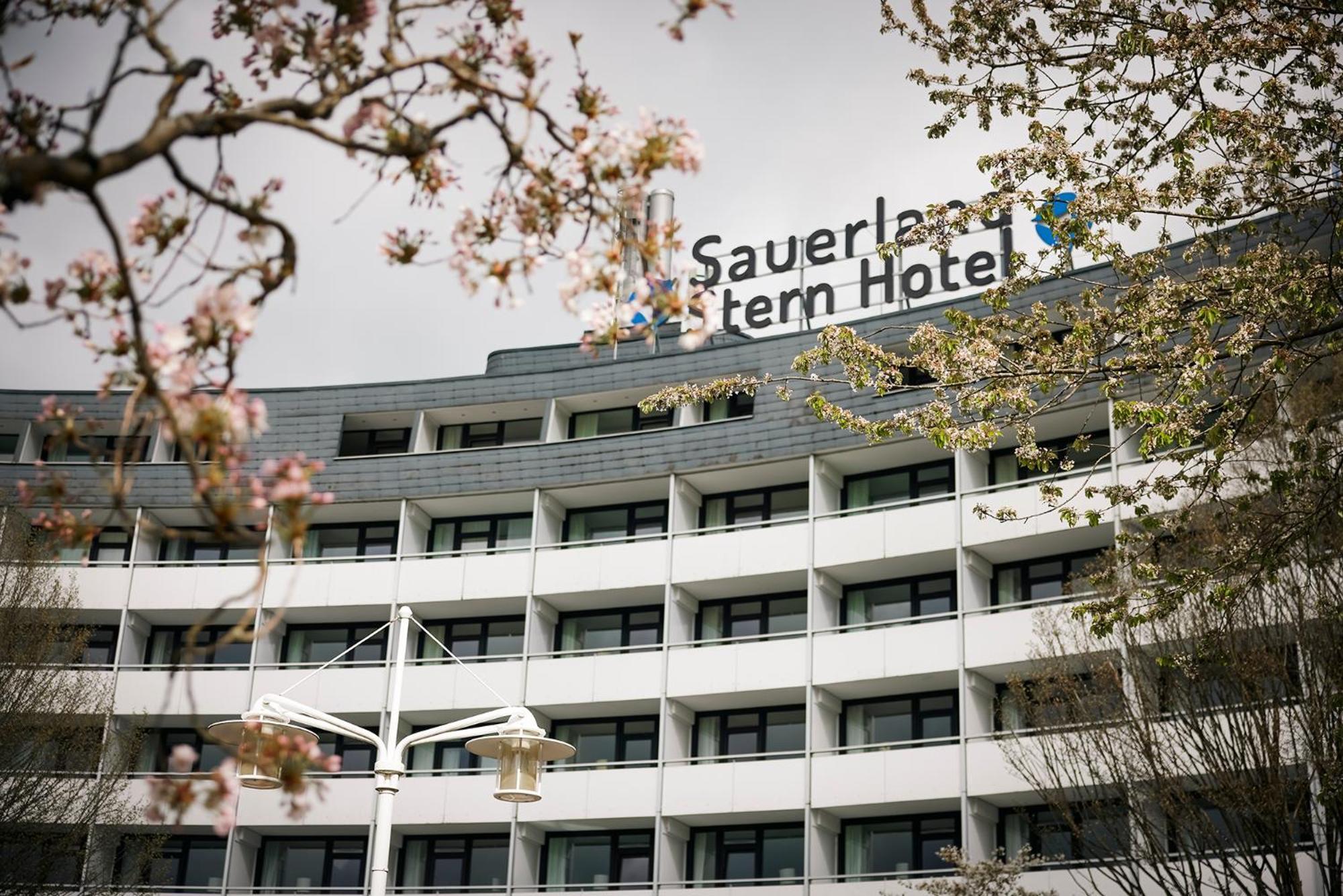 Sauerland Stern Hotel Willingen  Bagian luar foto